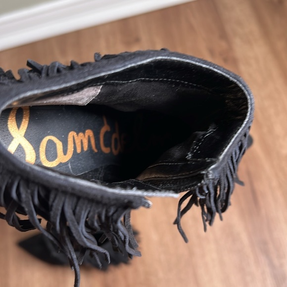NWT Sam Edelman Kandice Black Suede Pointed Toe Fringed Ankle Booties Size 6 - Picture 9 of 9